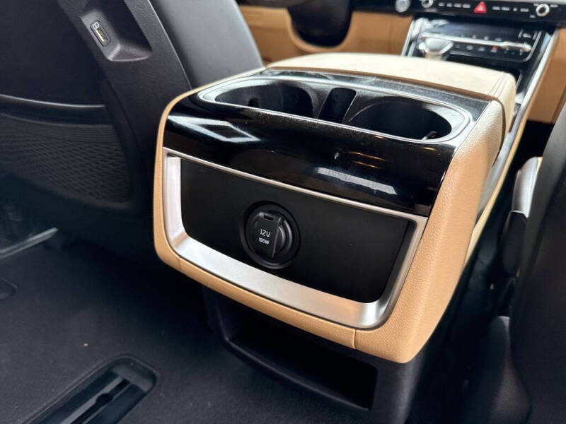 2024 Kia Carnival EX