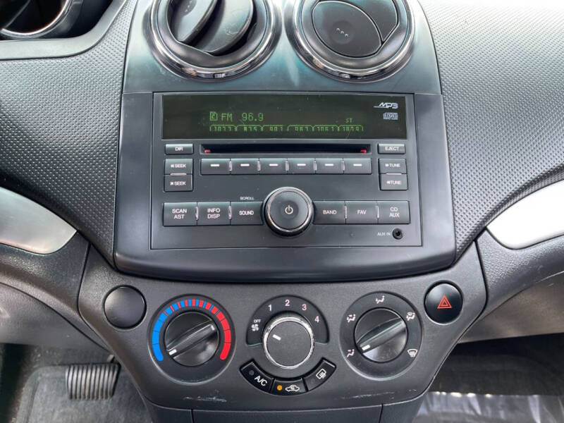 2009 Pontiac G3