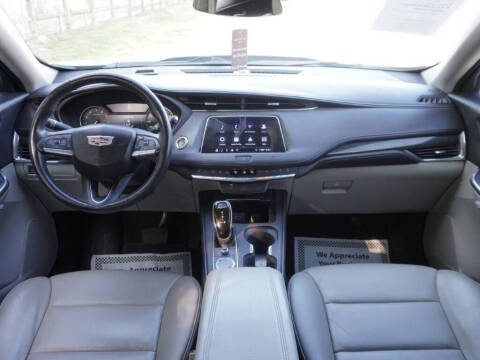 2020 Cadillac XT4 Premium Luxury