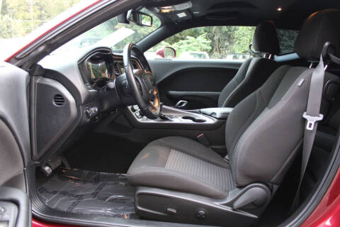 2022 Dodge Challenger SXT