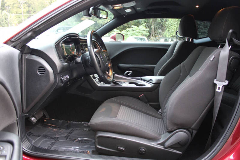 2022 Dodge Challenger SXT