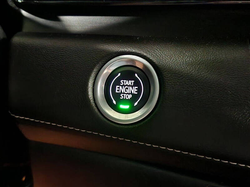 2022 Cadillac Escalade Luxury