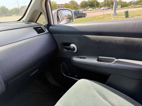 2012 Nissan Versa 1.8 SL