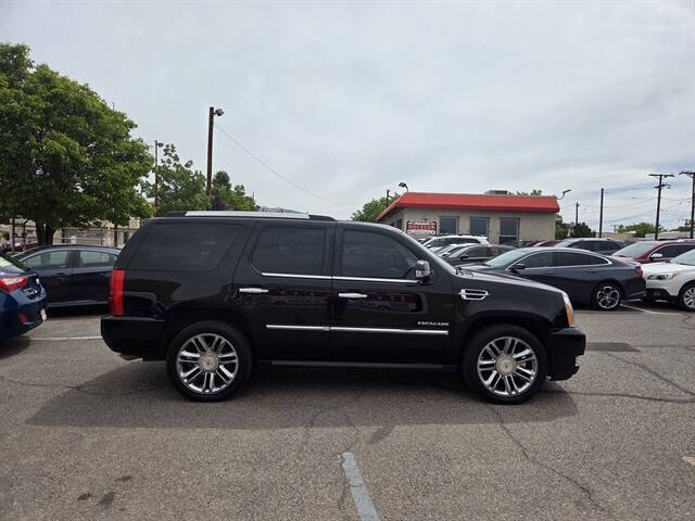 2011 Cadillac Escalade Platinum Edition