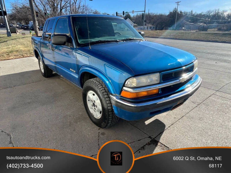 2001 Chevrolet S-10 LS