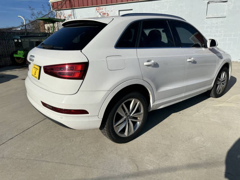 2017 Audi Q3 2.0T Premium Plus