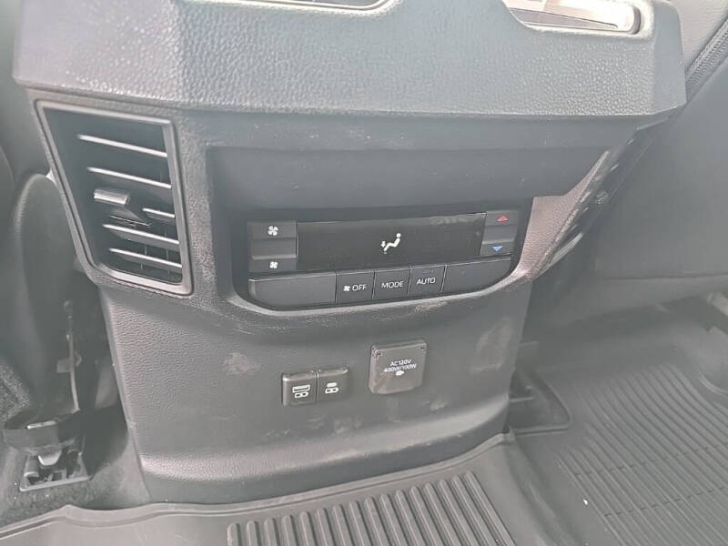 2025 Toyota Sequoia Platinum