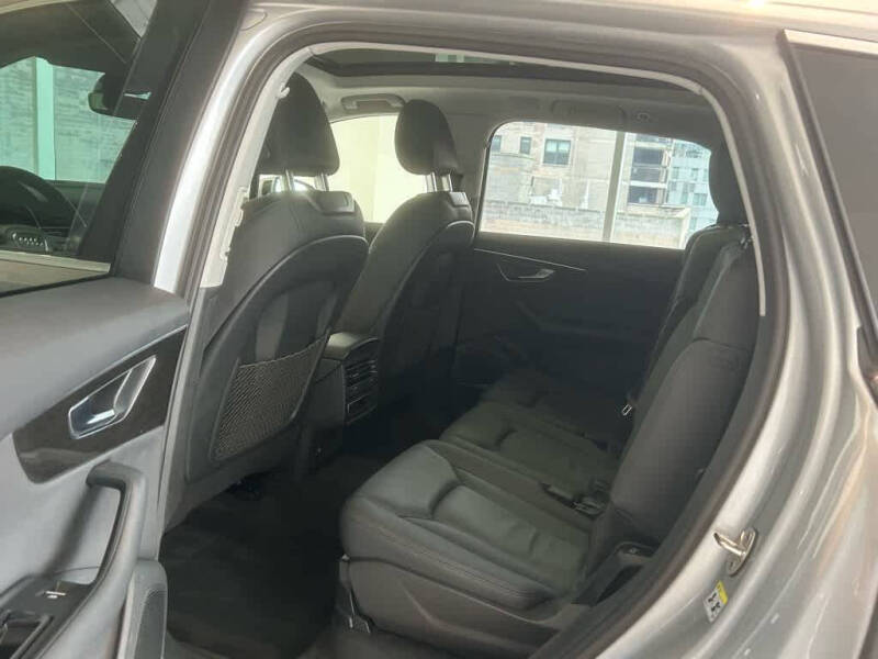 2022 Audi Q7 quattro Premium Plus 55 TFSI