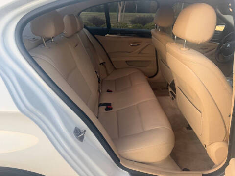 2015 BMW 5 Series 528i