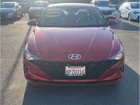 2021 Hyundai Elantra for sale at Carros Usados Fresno in Clovis CA