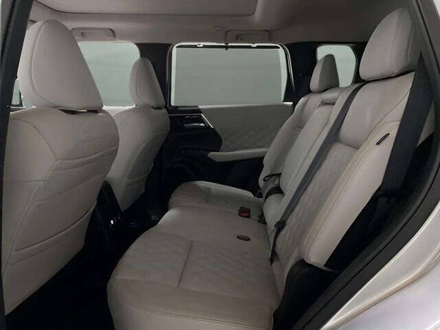 2025 Mitsubishi Outlander PHEV SEL