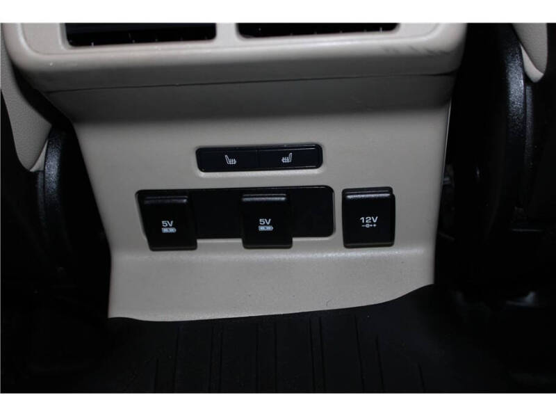 2019 Land Rover Range Rover Velar P250 R-Dynamic SE