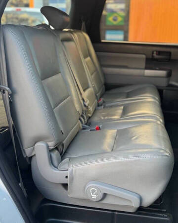 2013 Toyota Sequoia SR5