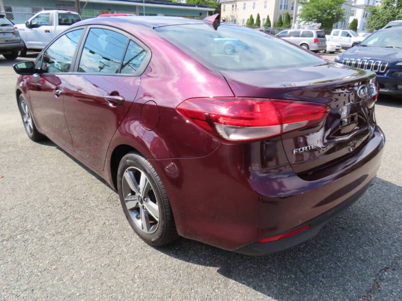 2018 Kia FORTE LX photo 4