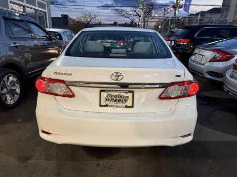 2012 Toyota Corolla LE