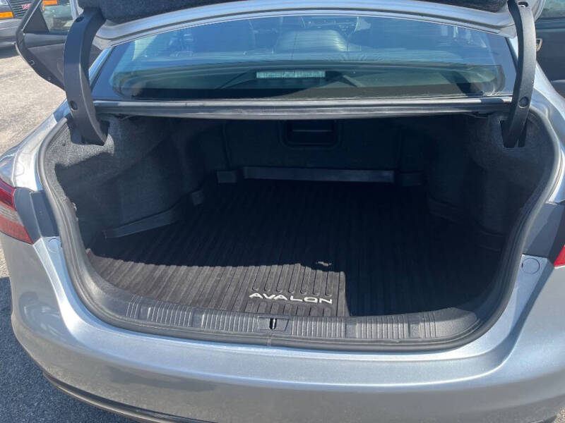 2018 Toyota Avalon XLE