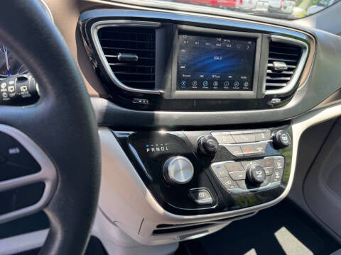 2018 Chrysler Pacifica Touring Plus