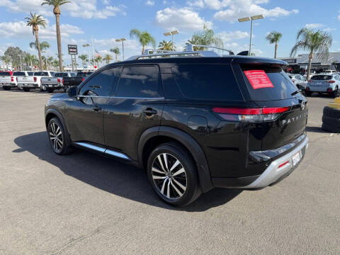 2023 Nissan Pathfinder Platinum