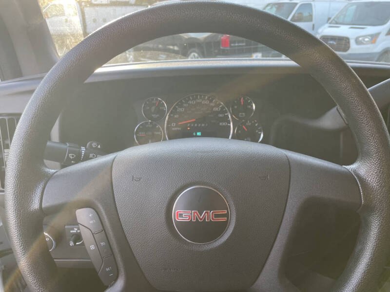 2023 GMC Savana 2500