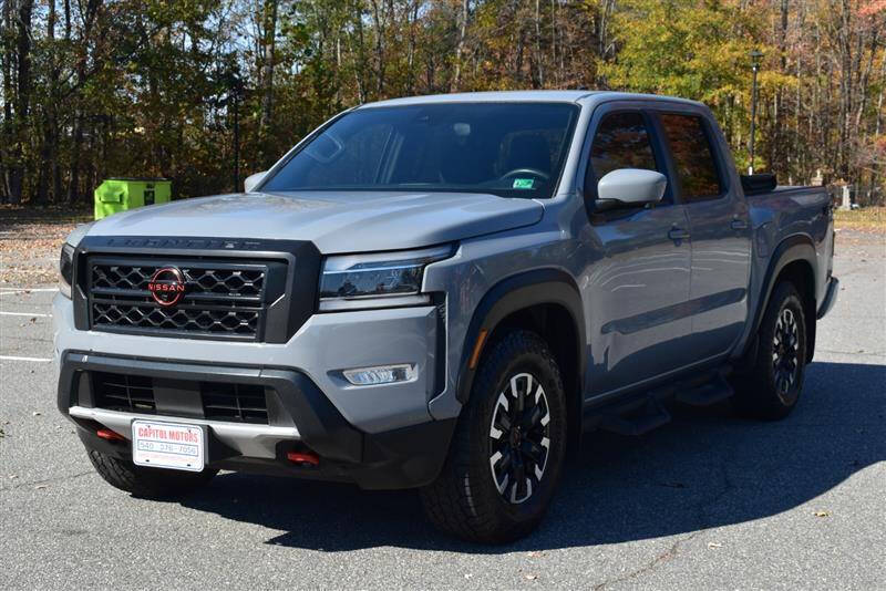 2022 Nissan Frontier PRO-X's photo