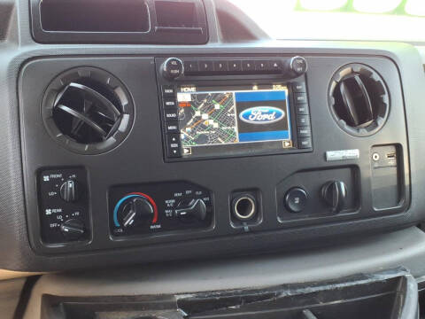 2013 Ford E-Series E-350 SD XLT