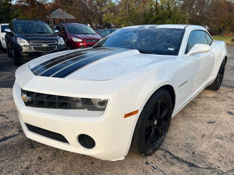 2013 Chevrolet Camaro for sale at K & B AUTO SALES LLC in Saint Louis MO