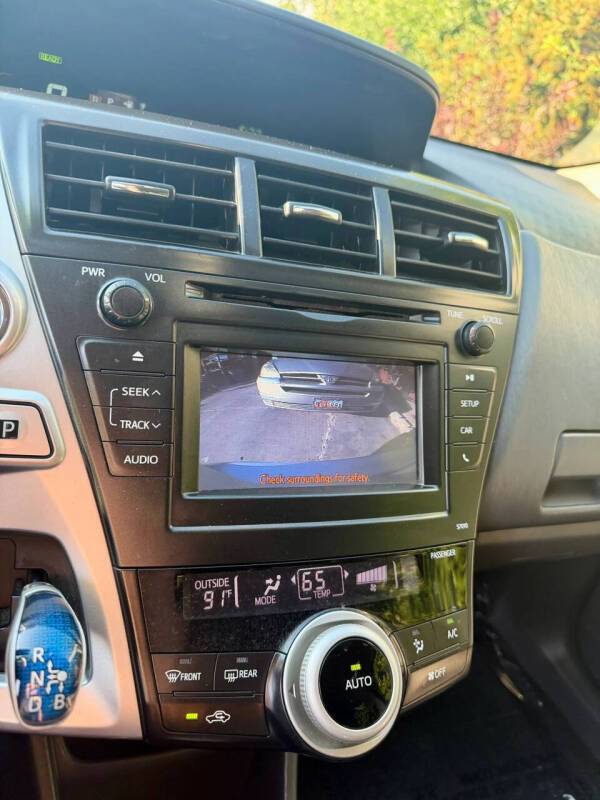 2012 Toyota Prius v
