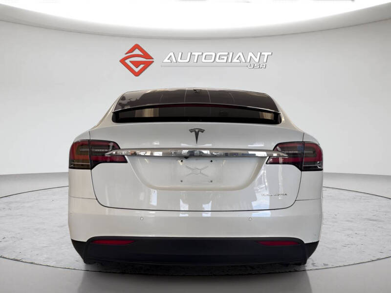 2020 Tesla Model X Long Range
