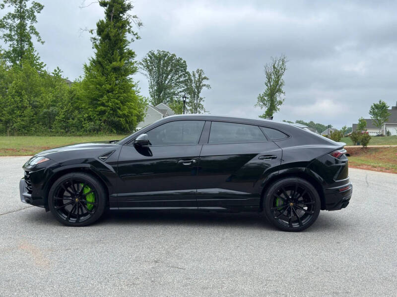 2020 Lamborghini Urus