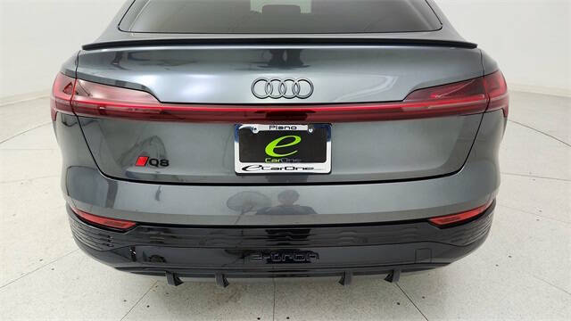 2024 Audi Q8 Sportback e-tron quattro Prestige S line