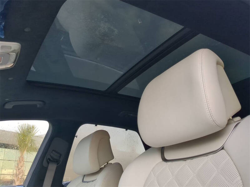 2025 Genesis Electrified GV70 Advanced