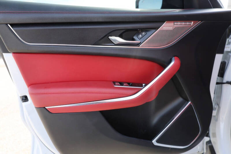 2021 Jaguar F-PACE P400 R-Dynamic S