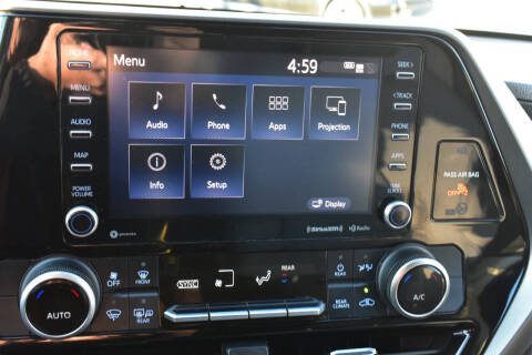 2021 Toyota Highlander LE