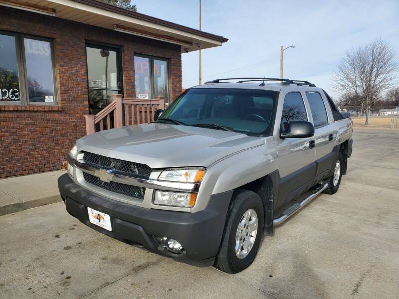 2005 Chevrolet Avalanche for sale at CARS4LESS AUTO SALES in Lincoln NE