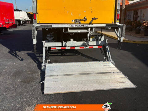 2019 Freightliner M2 106