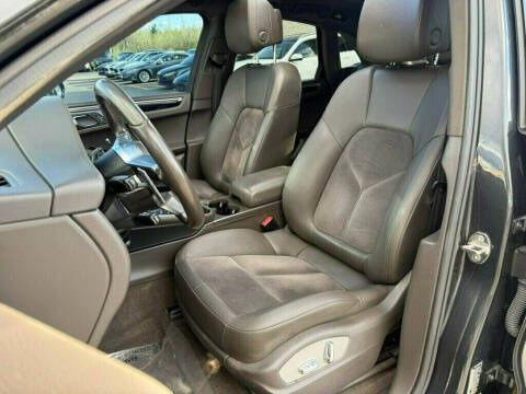 2017 Porsche Macan