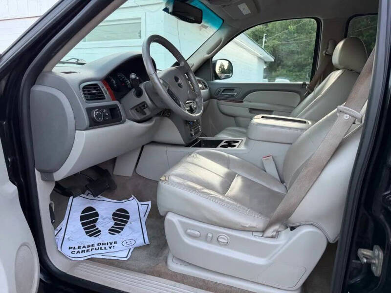 2011 GMC Yukon XL SLT