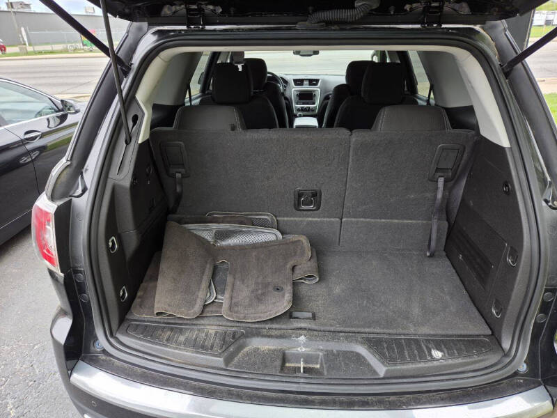 2016 GMC Acadia SLE-2