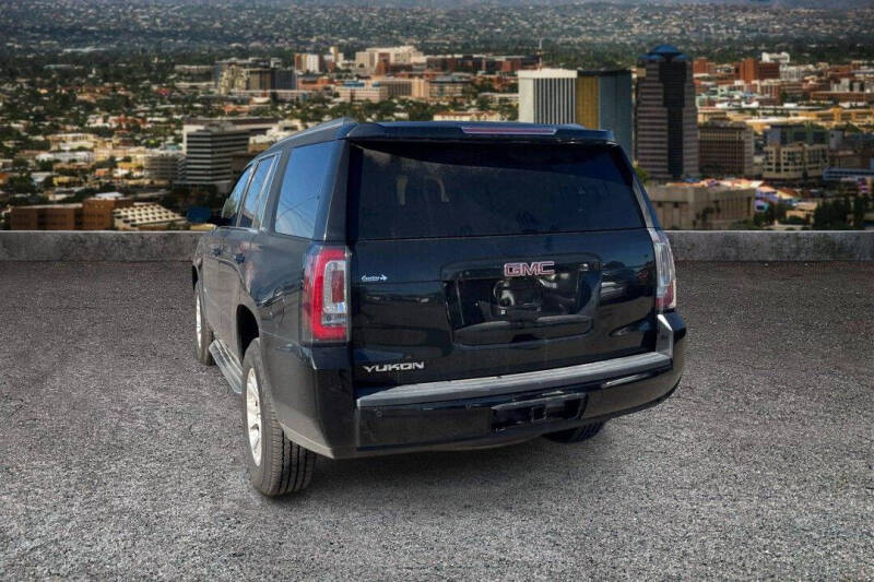 2017 GMC Yukon SLT