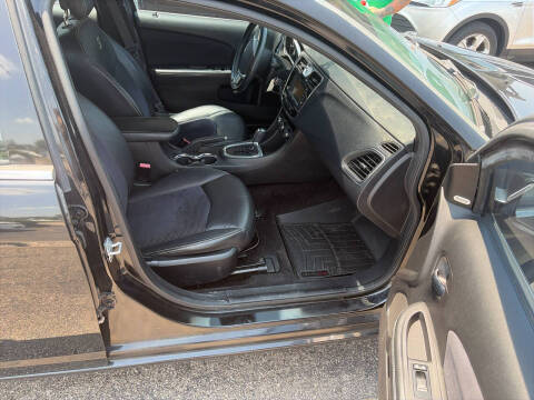 2011 Chrysler 200 S