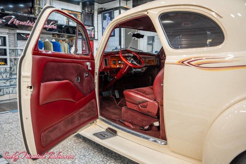 1940 Chevrolet Deluxe
