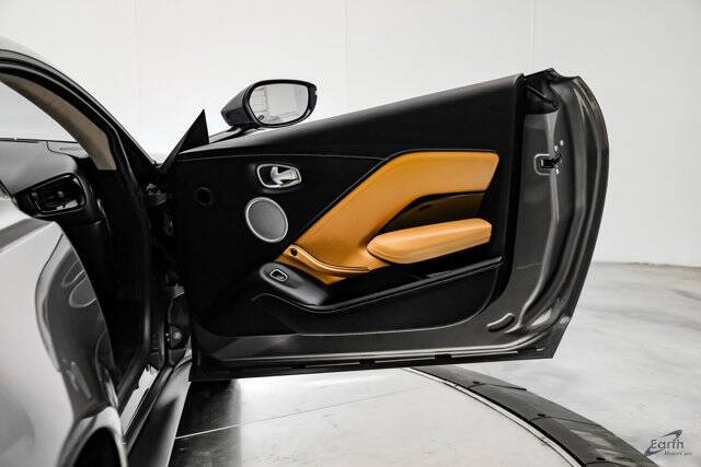 2020 Aston Martin Vantage