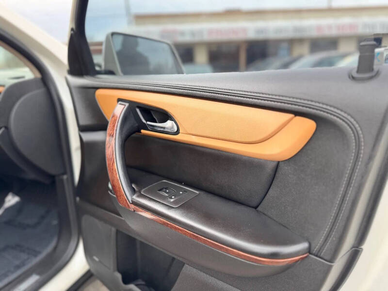 2014 Chevrolet Traverse LTZ