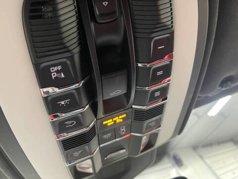 2018 Porsche Cayenne GTS