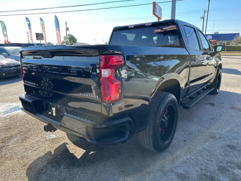 2022 Chevrolet Silverado 1500 Custom