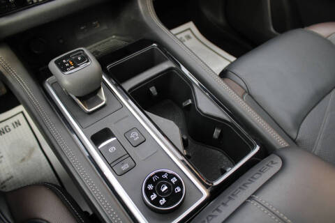 2023 Nissan Pathfinder Platinum