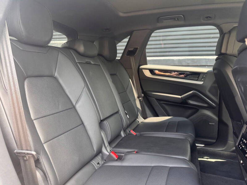 2026 Porsche Cayenne E-Hybrid