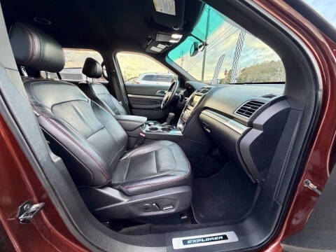 2016 Ford Explorer Sport