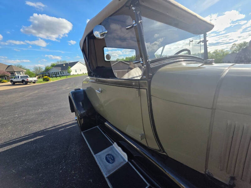 1928 Ford Roadster