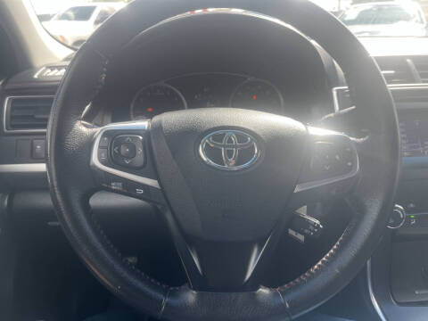 2017 Toyota Camry LE